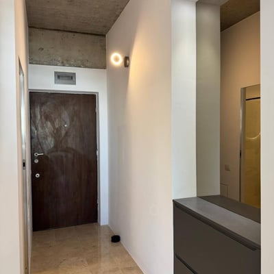 Аренда светлой 2-комнатной квартиры 60 м² в районе Faleza Nord, Констанца, Румыния